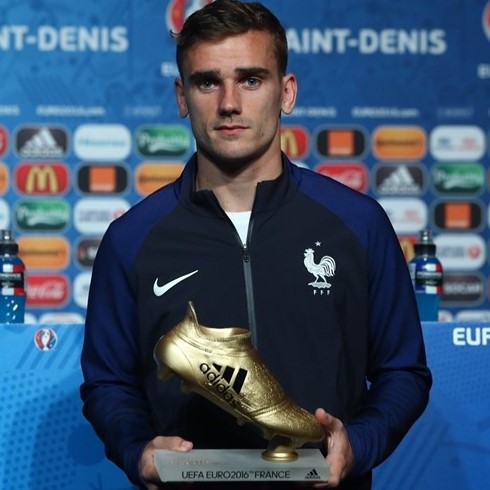 Ronaldo cr7 boots 2016 sales